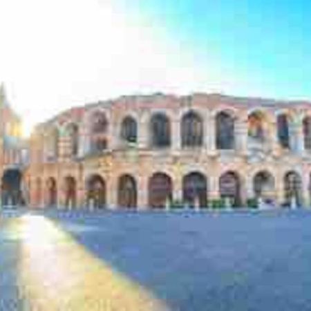 Graziosa Mansarda Centro Verona Exterior photo